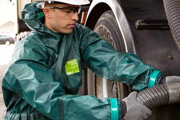  Europese normen voor chemisch beschermende kleding (PPE)