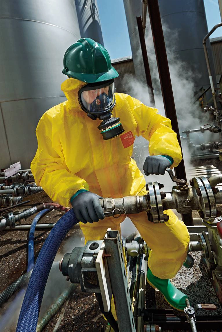 EN 421:2010 - Handschoenen die beschermen tegen ioniserende straling en radioactieve besmetting