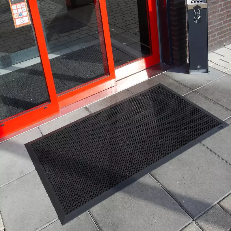 Notrax Oct-O-Flex Bevelled 599B ringmat 70x90 cm zwart
