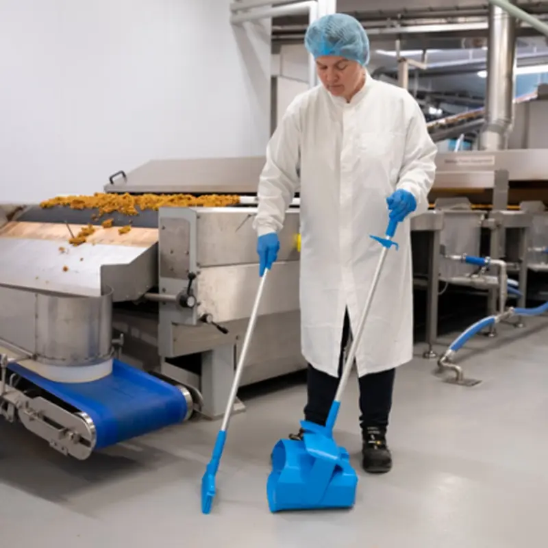 Vikan 56653 hygiënisch hotelstofblik met veger afsluitbaar 350 mm blauw