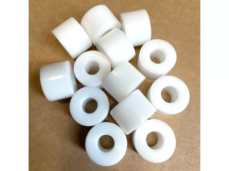 Afstandhouder POM Ø20/Ø10x15 mm wit