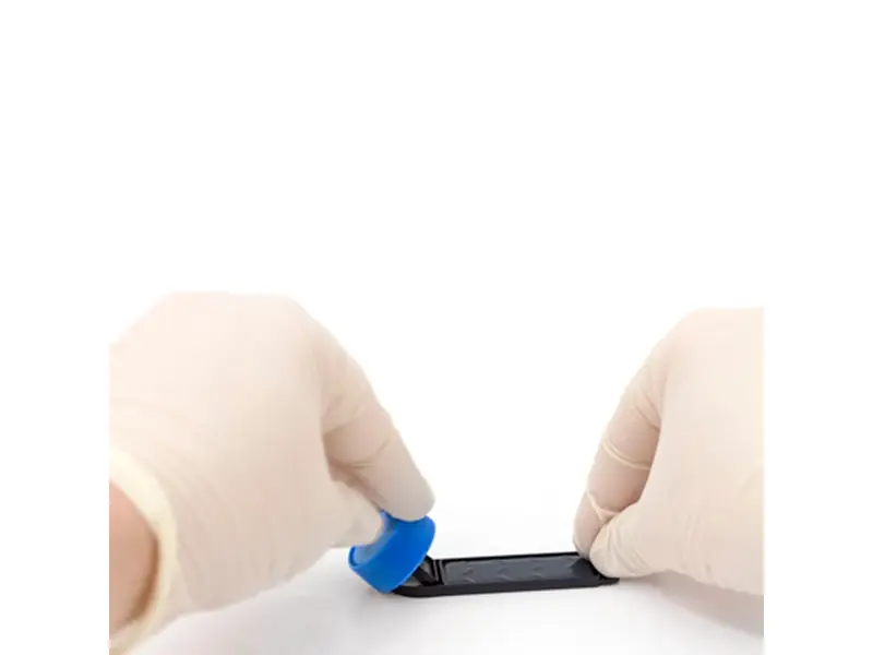 Hygicult E en ß-GUR dipslides detectie Enterobacterie en E.coli