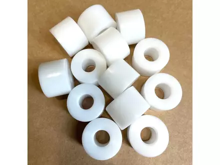 Afstandhouder POM Ø20/Ø10x15 mm wit
