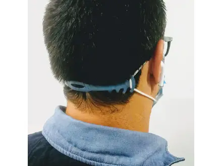 Clip voor mondmaskers met elastiek detecteerbaar blauw